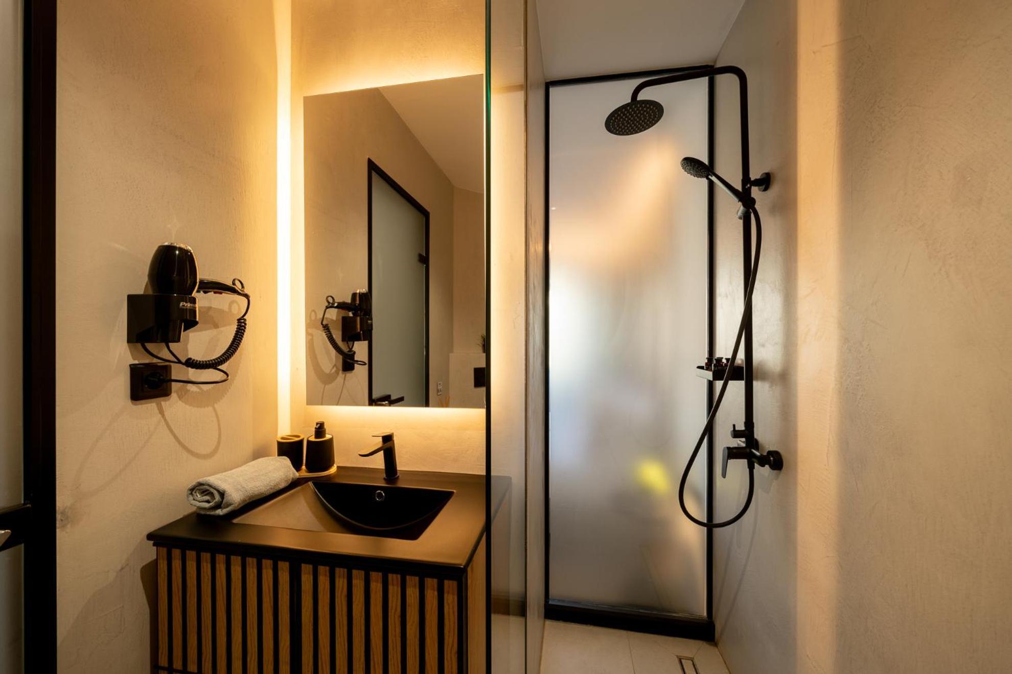Incorsο - Smart Luxury Stay - Athens Airport - 24Hr Passcode Check In Markópoulon Buitenkant foto
